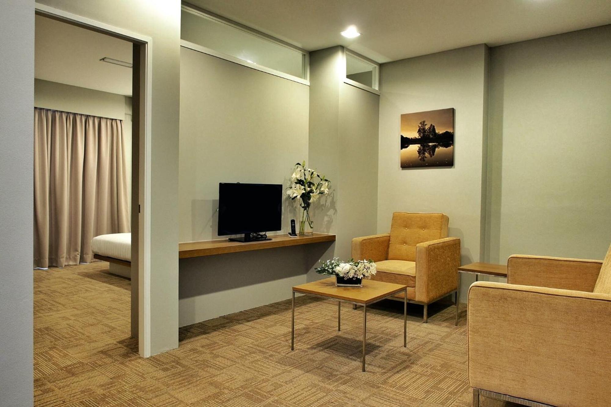 Hotel Primera Suite Кіберджая Екстер'єр фото