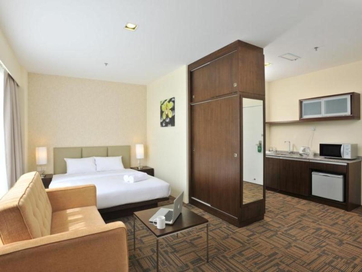 Hotel Primera Suite Кіберджая Екстер'єр фото