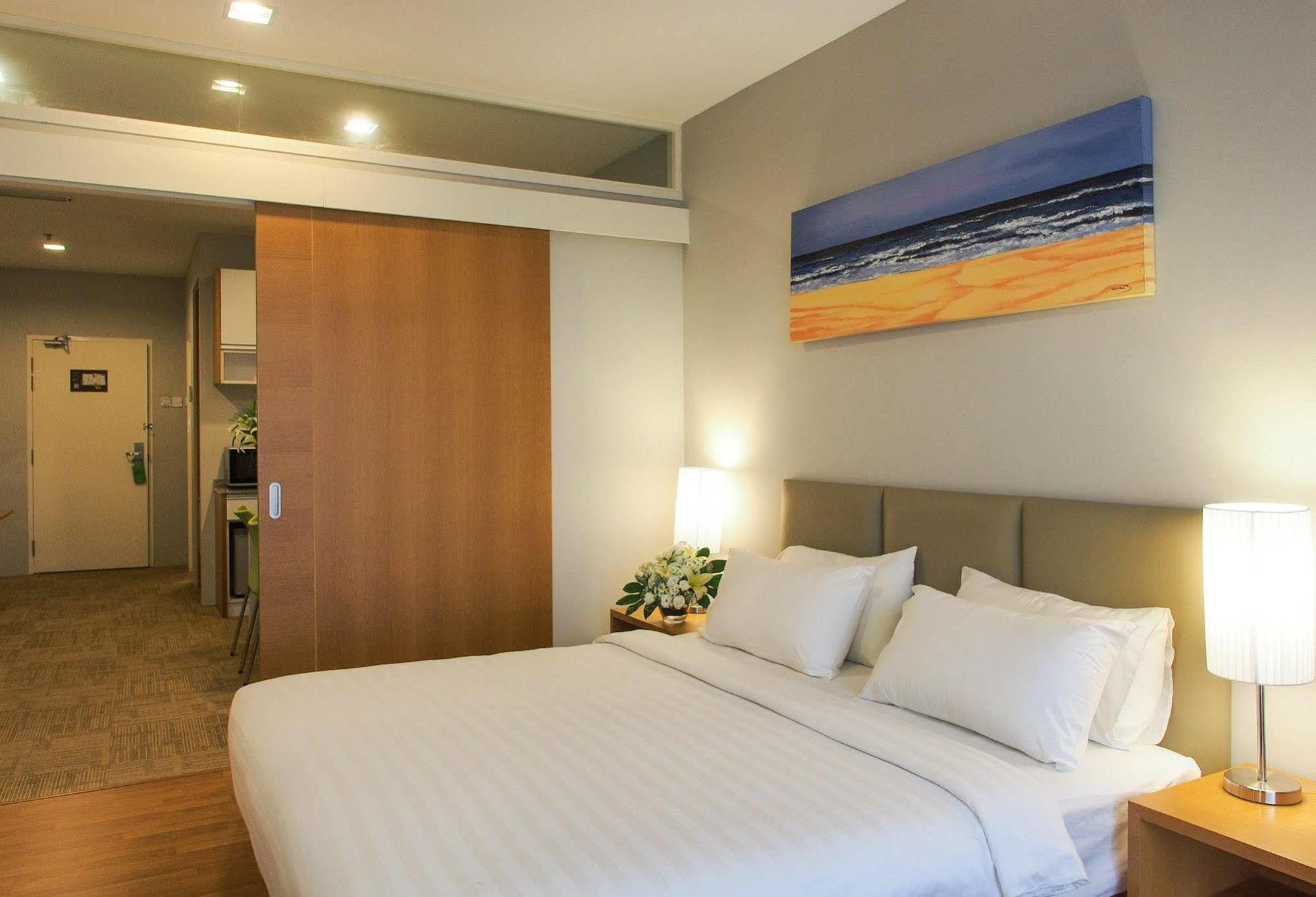 Hotel Primera Suite Кіберджая Екстер'єр фото
